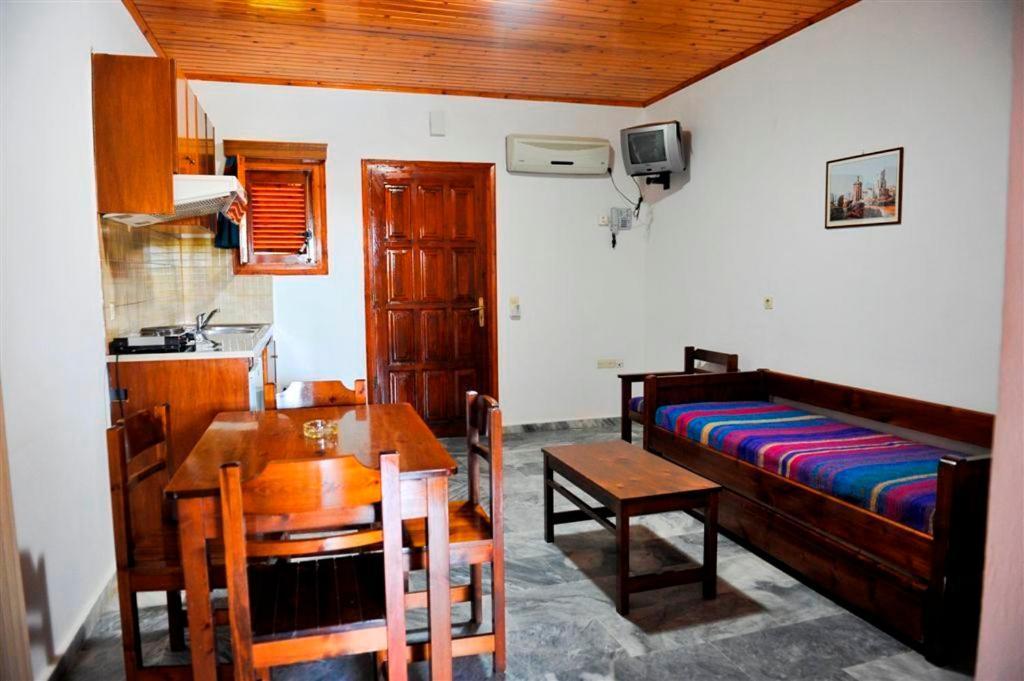 Ilena Hotel Aharávi Szoba fotó